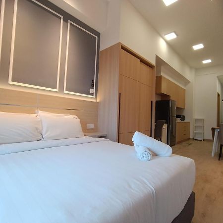 Cl 27A Insta Klcc View & Infinity Pool View Apartment กัวลาลัมเปอร์ ภายนอก รูปภาพ
