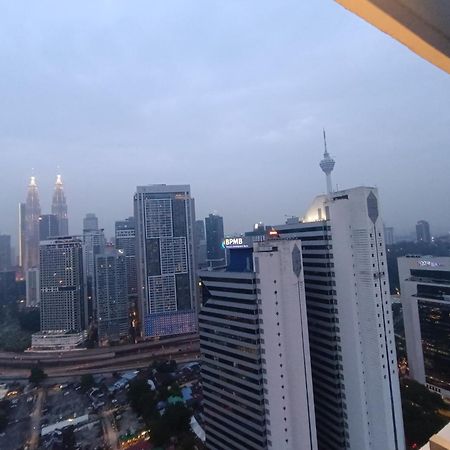 Cl 27A Insta Klcc View & Infinity Pool View Apartment กัวลาลัมเปอร์ ภายนอก รูปภาพ