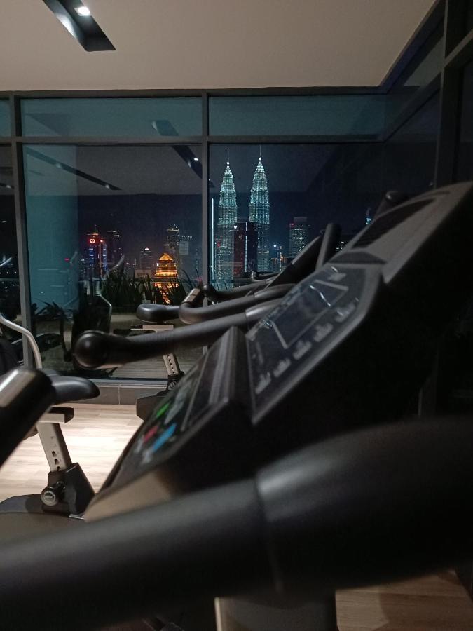Cl 27A Insta Klcc View & Infinity Pool View Apartment กัวลาลัมเปอร์ ภายนอก รูปภาพ