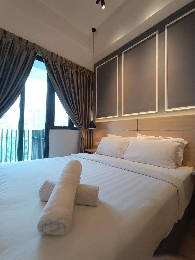 Cl 27A Insta Klcc View & Infinity Pool View Apartment กัวลาลัมเปอร์ ภายนอก รูปภาพ