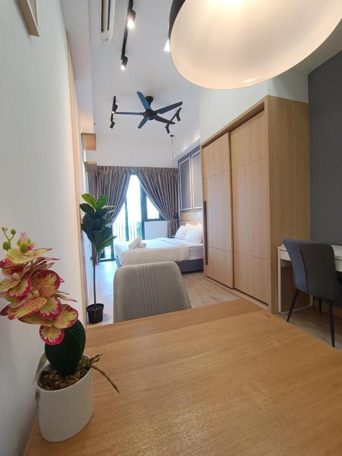Cl 27A Insta Klcc View & Infinity Pool View Apartment กัวลาลัมเปอร์ ภายนอก รูปภาพ